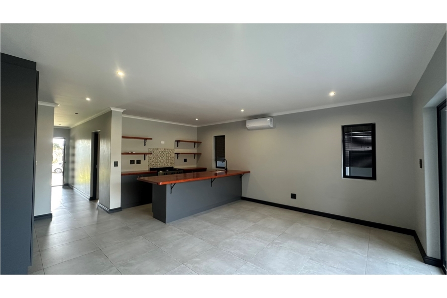3 Bedroom Property for Sale in De Zoete Inval Western Cape